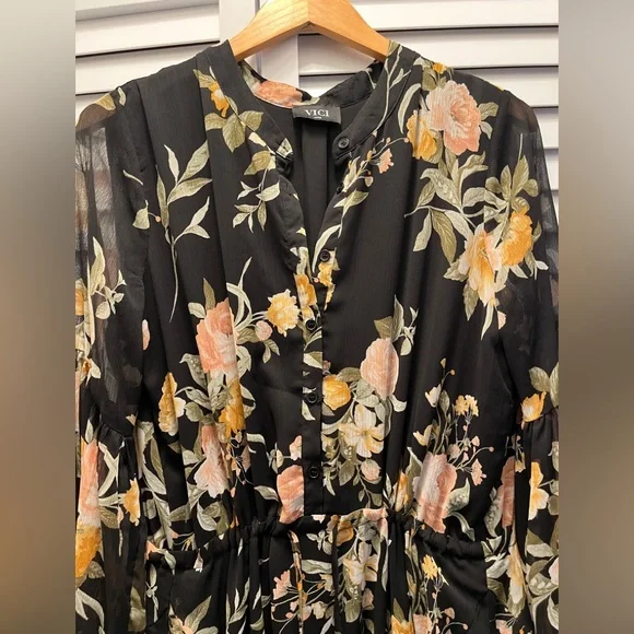 Vici Dress - Picture 10 of 14